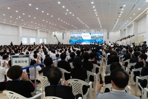 [크기변환]사진2_25일_신천지_마산교회에서.jpg