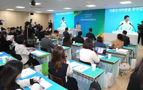 사진1_2일 신천지예수교 증거장막성전(총회장 이만희) 청주교.jpg