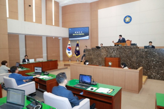 이천시의회 폐회.jpg