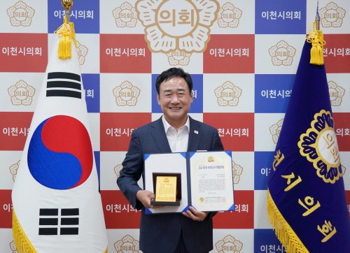 사본 -사진_ 박명서 의장2.jpg