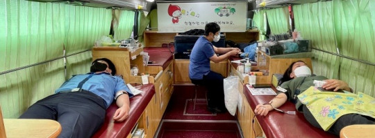 헌혈참여중인 보령해경1.jpg