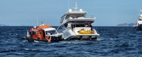 22.10.27완도해경, 청산도 인근 침수선박.jpg