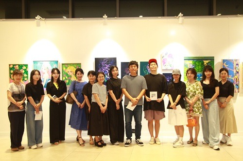 13인의 아티스트 참여작가.jpg