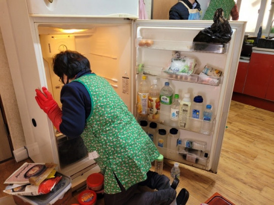 진도군 조도면, 장애인가구 청소 봉사 활동3.jpg