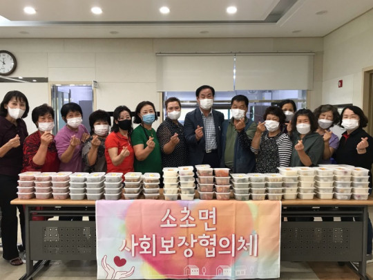 10-원주시 소초면 지역사회보장협의체, 한가위 명절 도시락 전달-사진.jpg