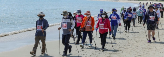 완도군, 전국 최초 해변 노르딕워킹 대회 개최 (3).jpg