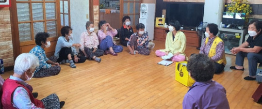 장성군은 농업인들을 대상으로 매달 진드기 예방교jpg.jpg