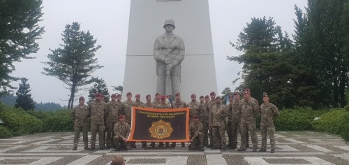 [크기변환]사진자료(네덜란드 반호이츠 부대 횡성군 방문-네덜란드군참전기념비2).jpeg