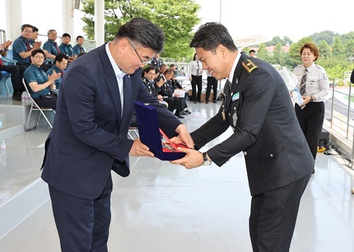 강원특별자치도 자율방범연합회 감사패 수상_1.jpg