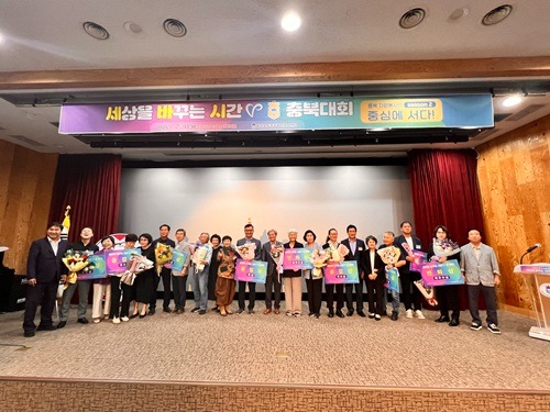 단체 수상 기념사진.jpg